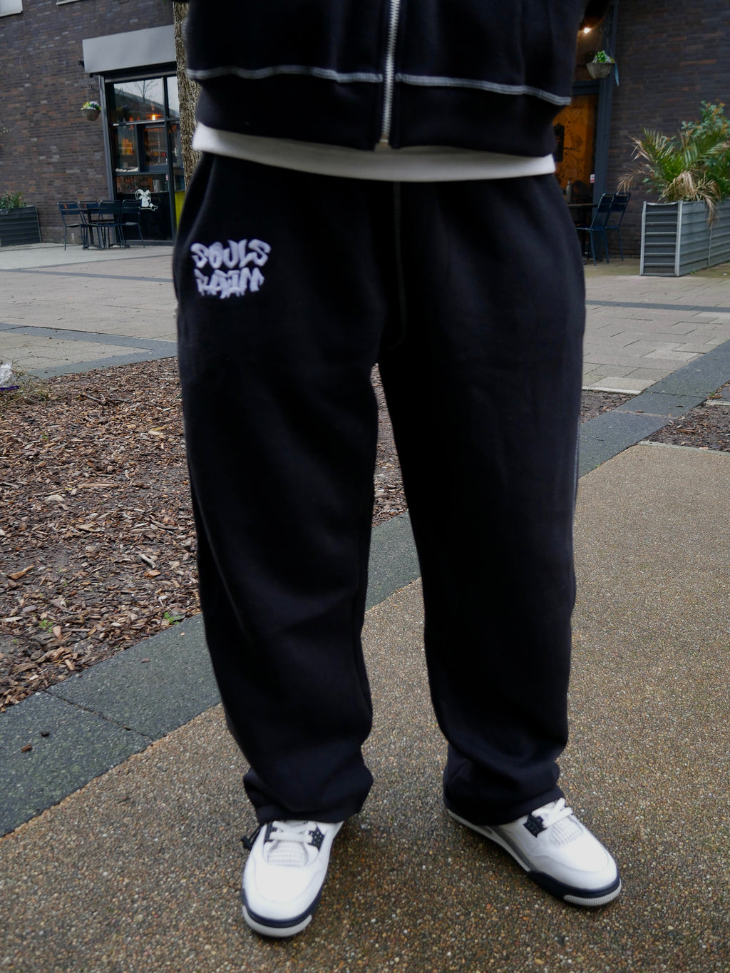 BLACKOUT JOGGERS