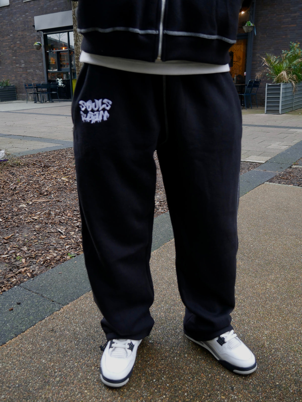 BLACKOUT JOGGERS