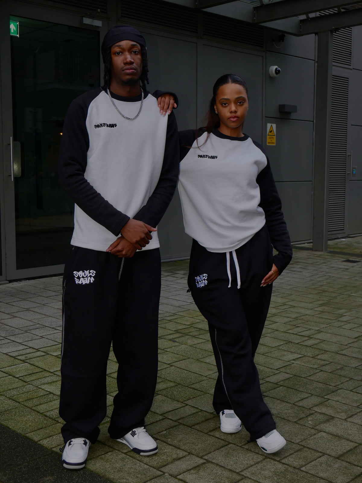 NULL LONG SLEEVE JUMPER